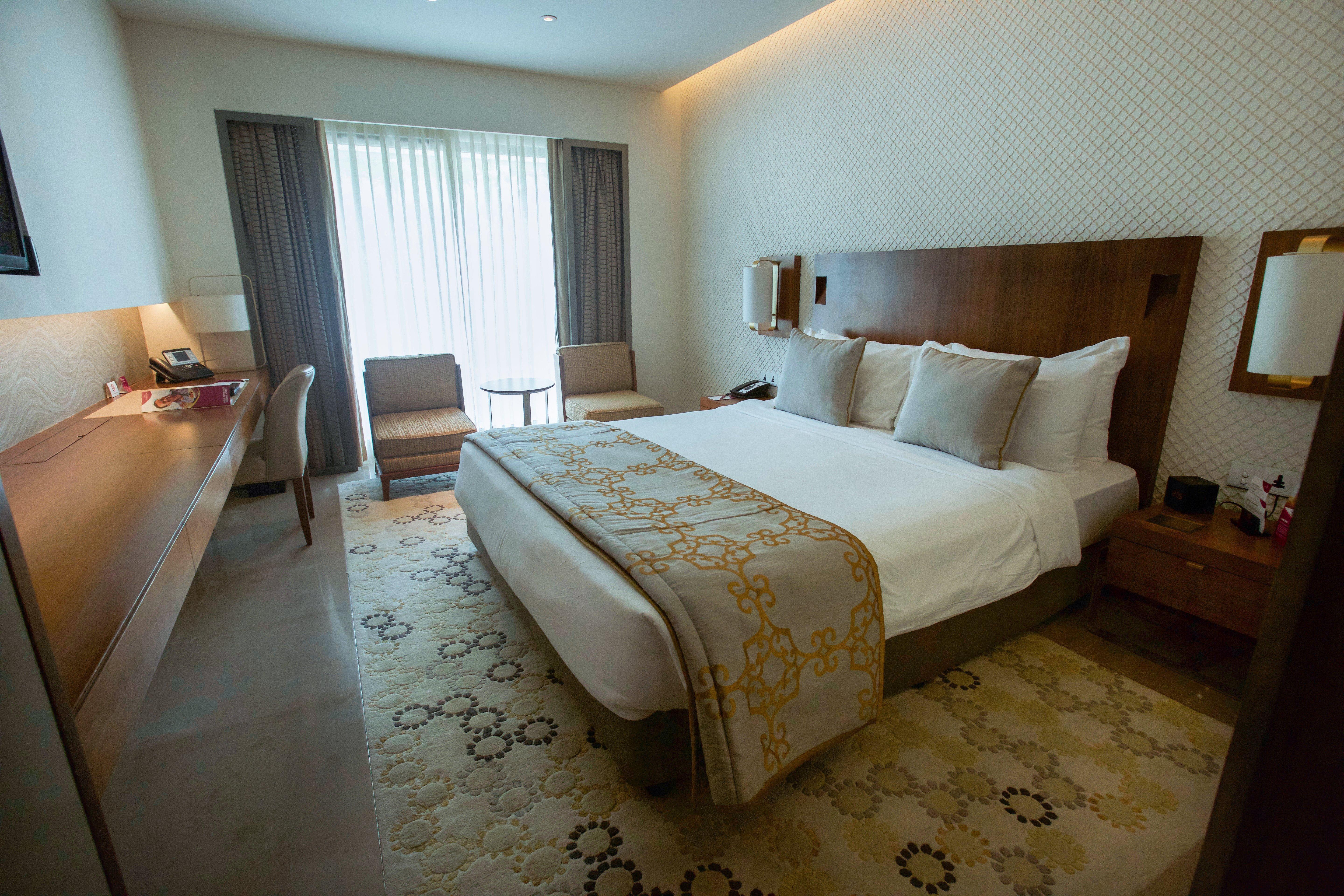 Crowne Plaza Chennai Adyar Park, An Ihg Hotel Eksteriør billede A room at the Taj Bengal