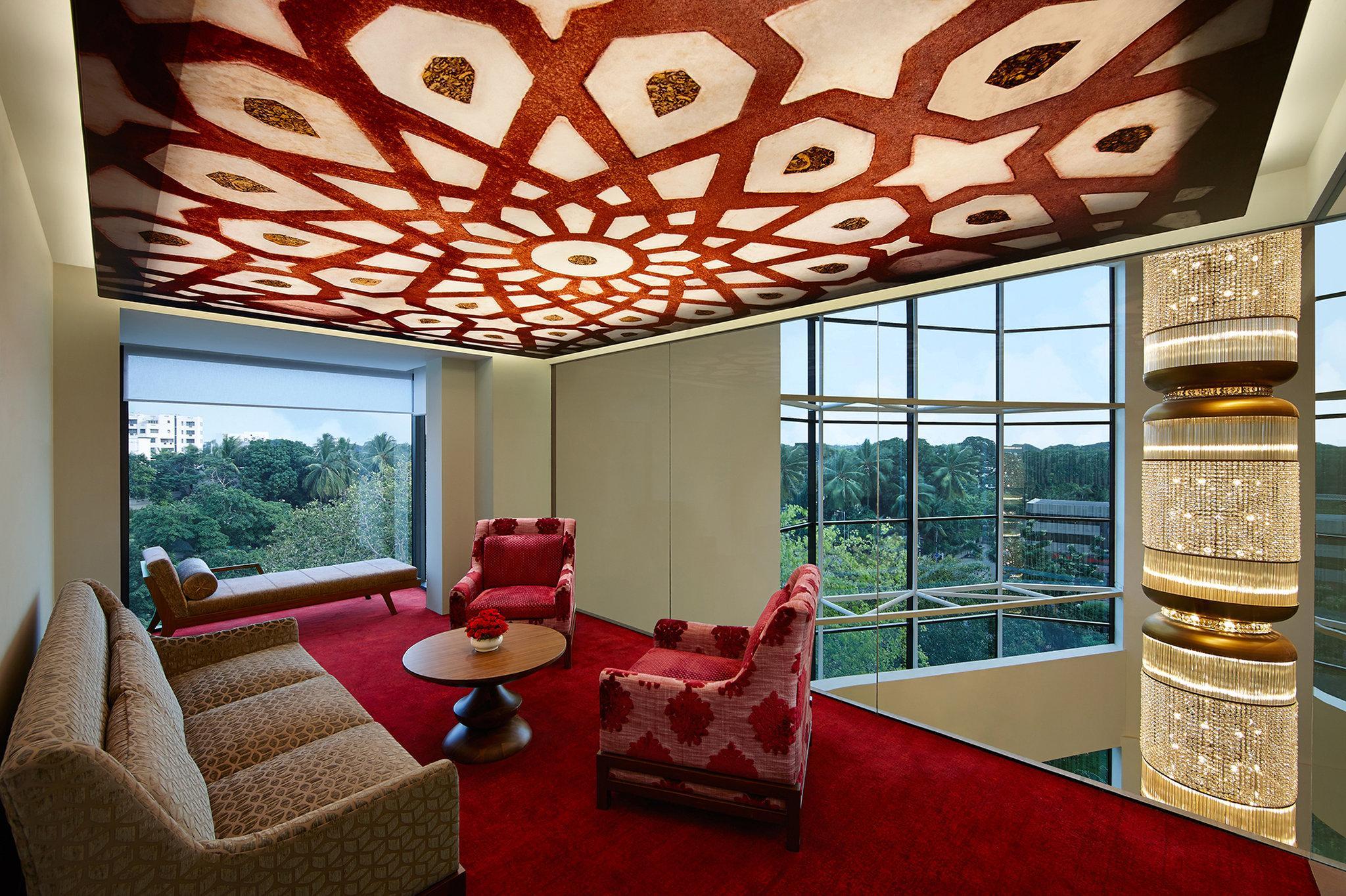Crowne Plaza Chennai Adyar Park, An Ihg Hotel Eksteriør billede The interior of the hotel
