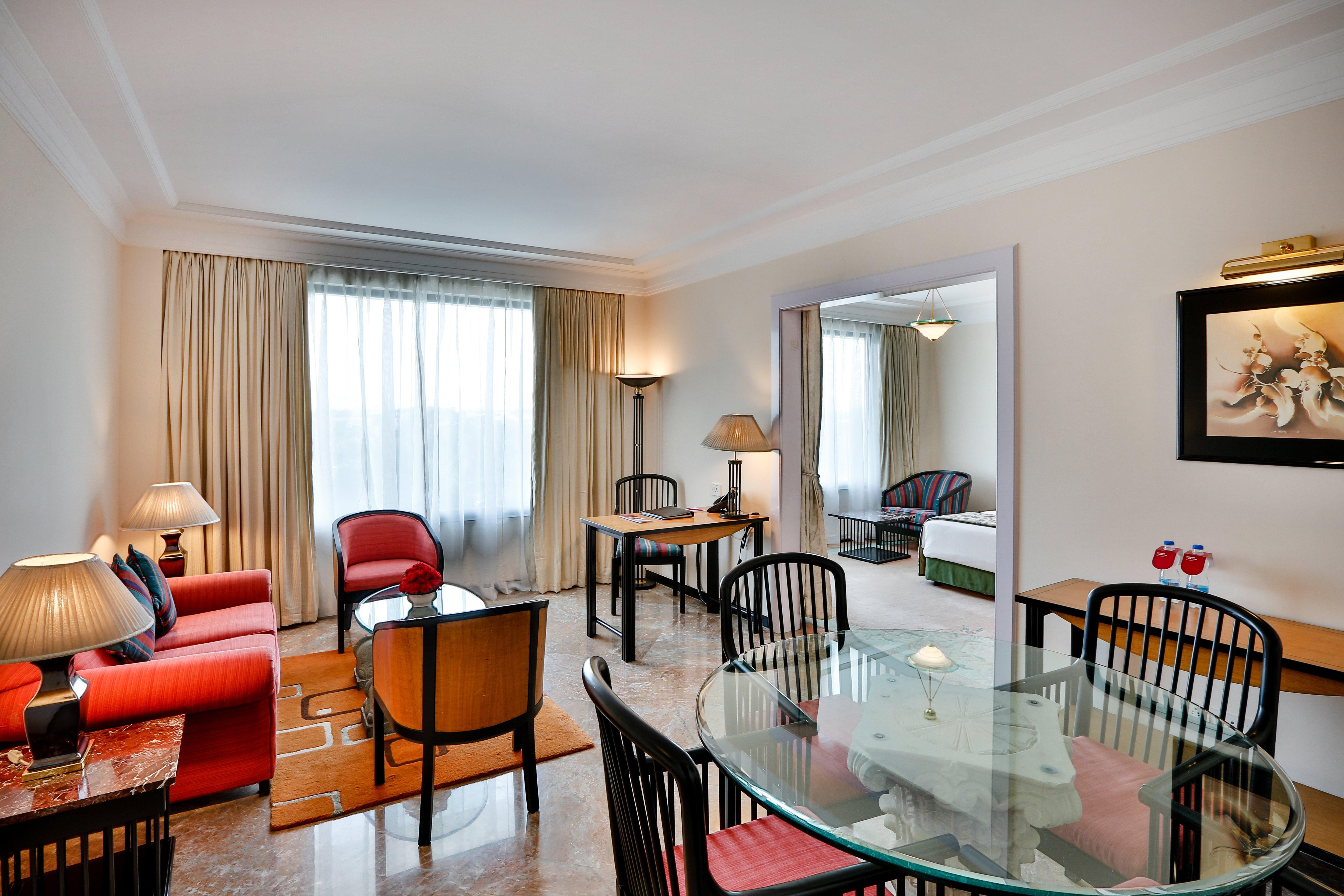 Crowne Plaza Chennai Adyar Park, An Ihg Hotel Eksteriør billede A suite at the Taj Mahal Palace, Mumbai