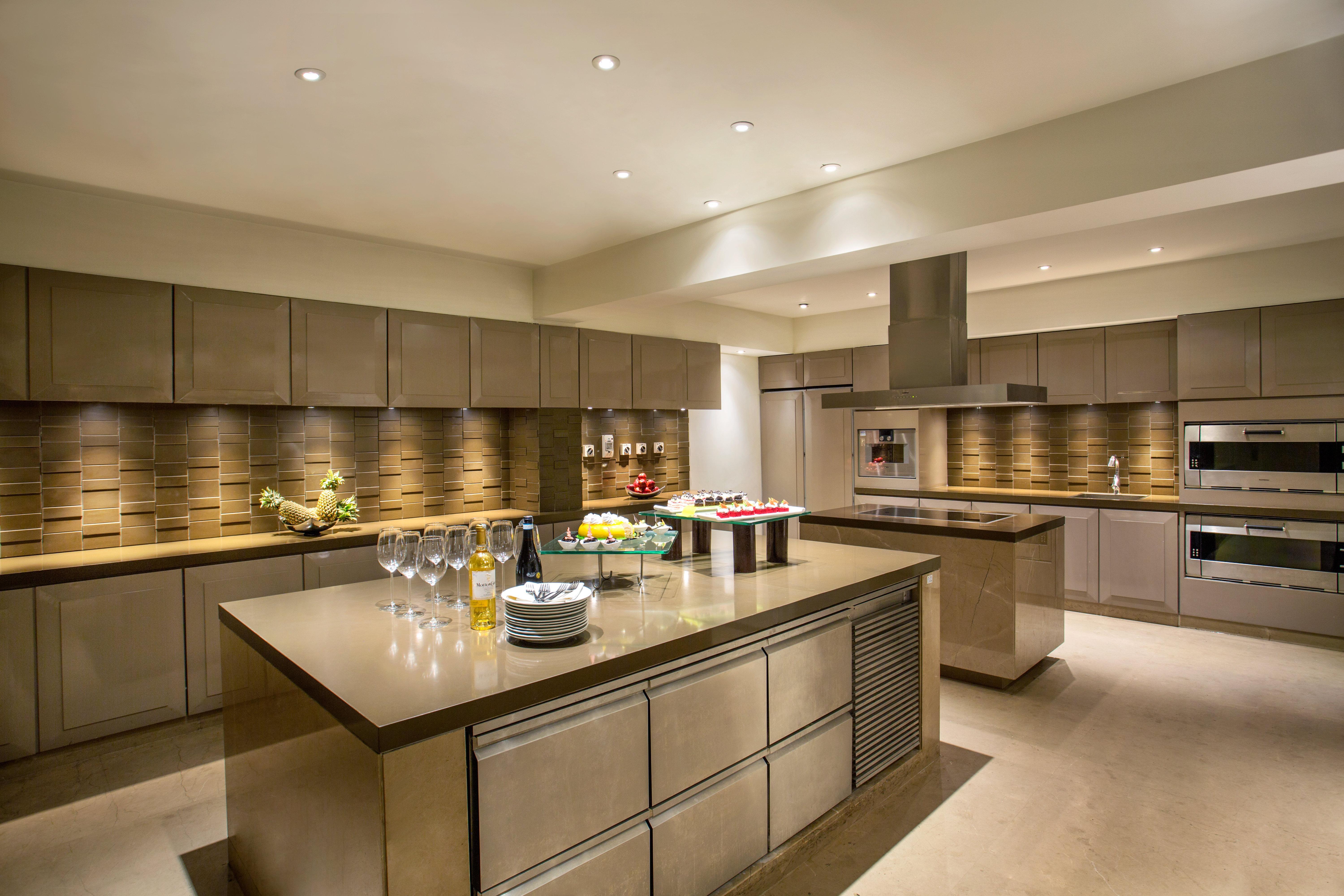 Crowne Plaza Chennai Adyar Park, An Ihg Hotel Eksteriør billede A kitchen